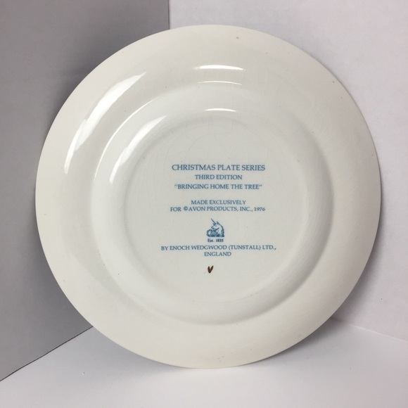 𝅺avon Christmas 1976 Decorative Gold Rimmed Plate - Picture 6 of 8